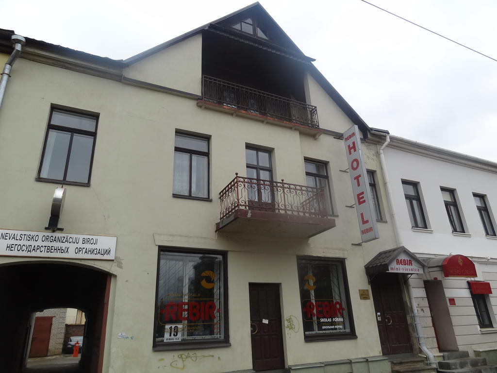 Hotel Rebir Daugavpils Extérieur photo