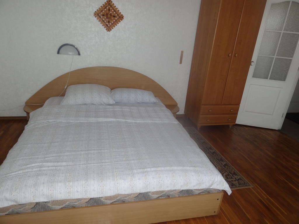 Hotel Rebir Daugavpils Extérieur photo